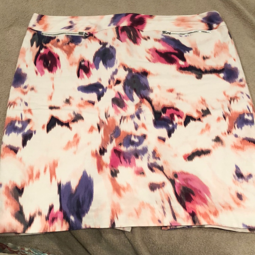 Calvin Klein Pencil Skirt. Good used condition Size 14.